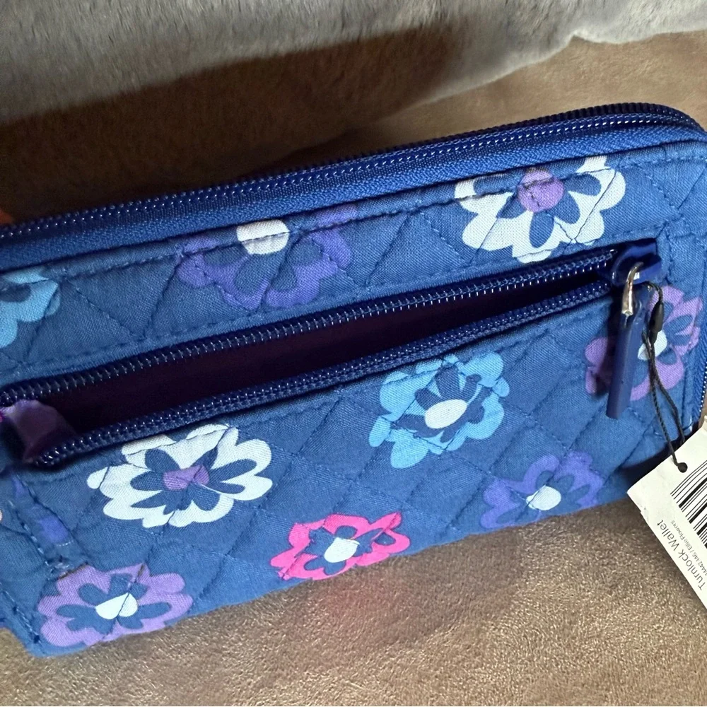 Vera Bradley Wallet Retired Print Ellie Flowers Turnlock Blue Pink Purple 2012